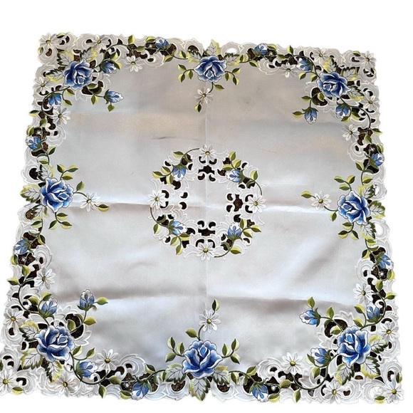 Embroidered Blue 34” Pansy Square Table Linen With 72” Round Blue Table cloth - Picture 1 of 12